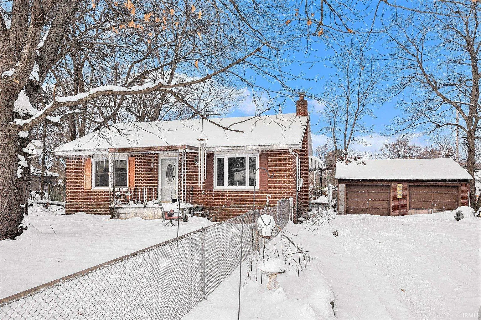 19343 Burke St photo 1