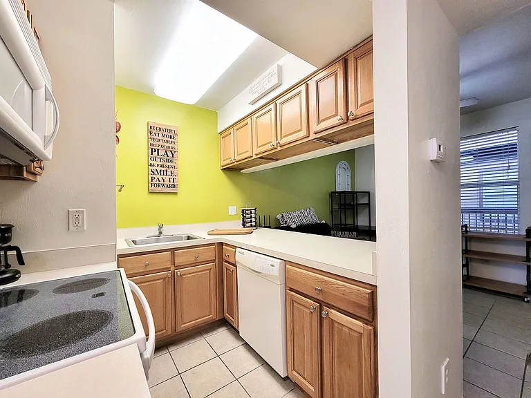 1220 SW 1st Ave #209 — Photo 7