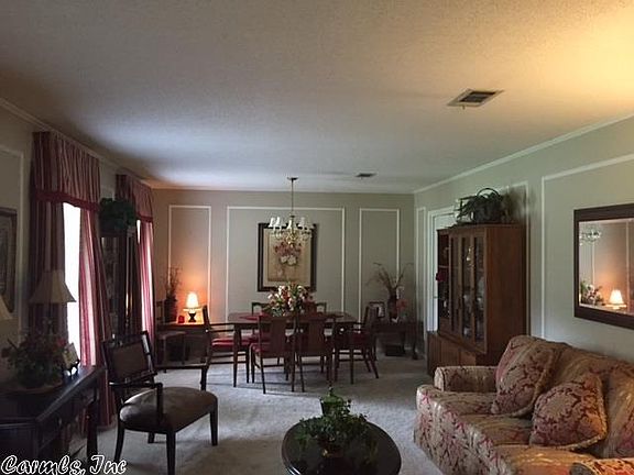 3rd image of 2400 Forest Knoll Dr