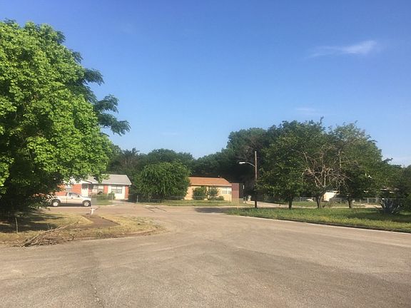 5th image of 2311 Melissa Cir