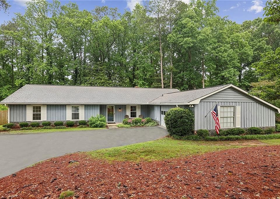 1st image of 2862 Dunnington Cir