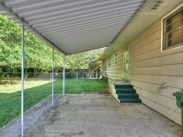 407 Warner St NW — Photo 17