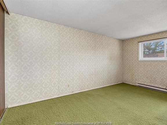 5th image of 1240 Foxhill Ct