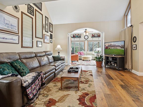 5th image of 1611 Kentfield Way