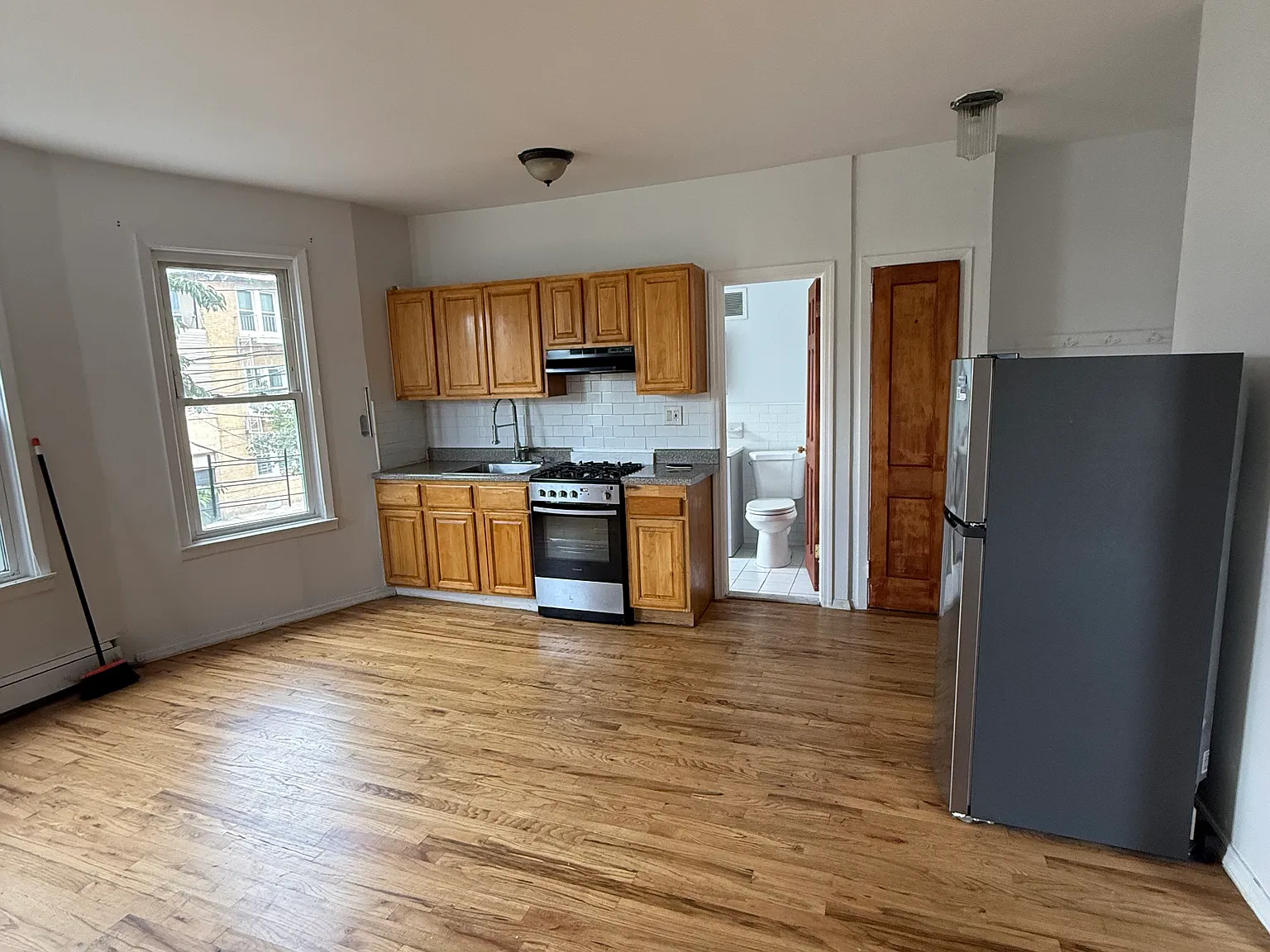 1 bed, $2,700 — Photo 3