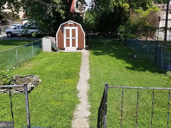 5th image of 637 E Weidman St