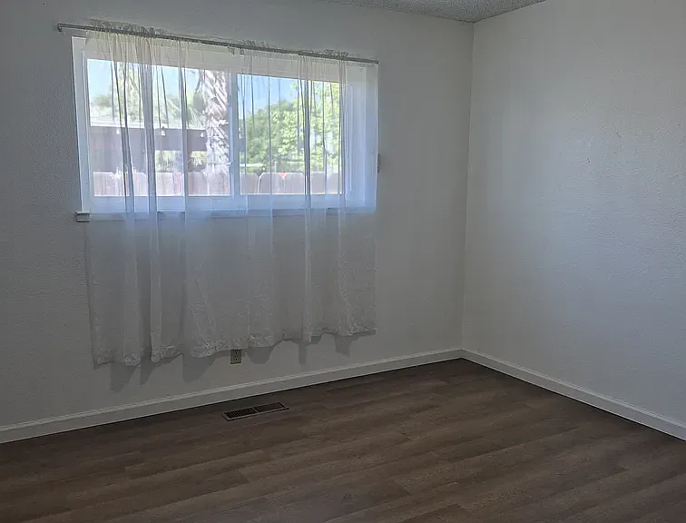 2980 Virginia St — Photo 15