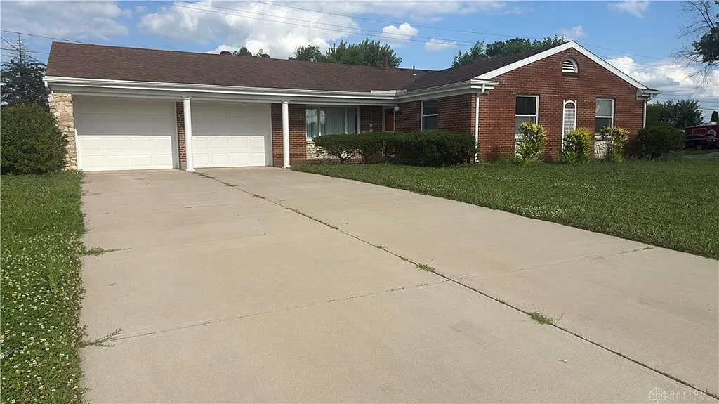 4 bed, 2.0 bath, 1579 sqft, $2,000 — Photo 4