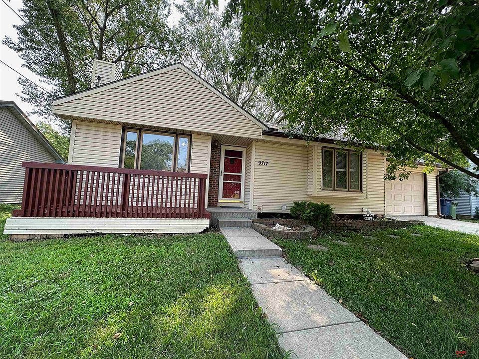 1st image of 9717 Oak Ridge Dr