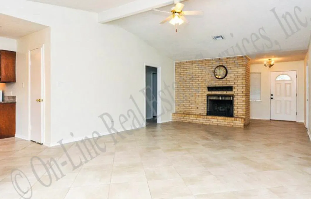 4 bed, 1688 sqft, $1,895 — Photo 2