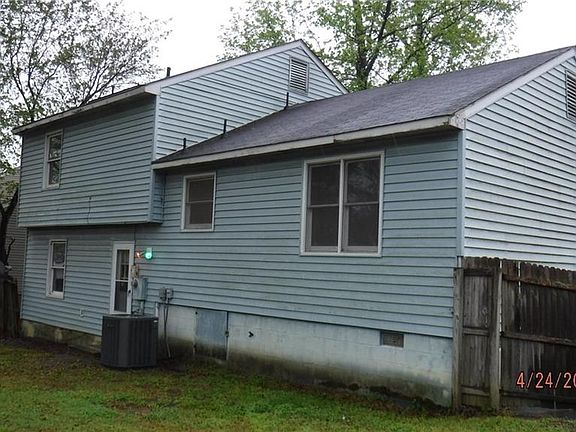 2nd image of 1621 Bexley Dr