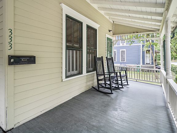 3rd image of 333 S Geneva St #1