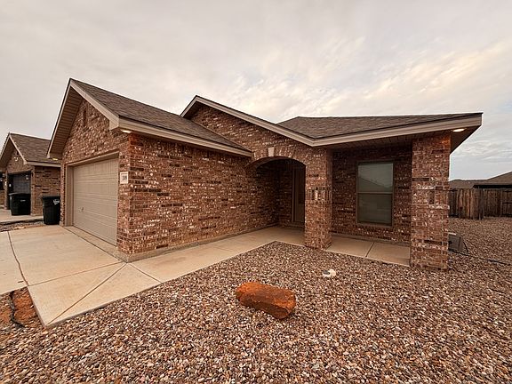 3rd image of 1109 Wagon Way