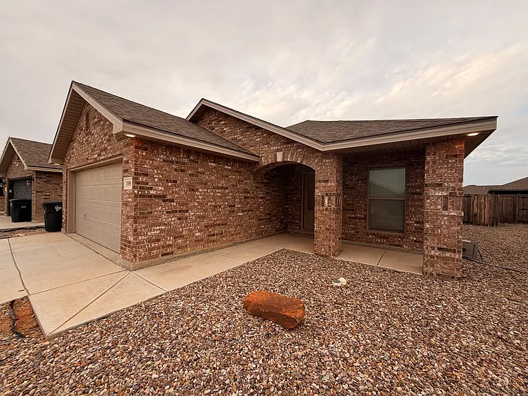 1109 Wagon Way — Photo 3