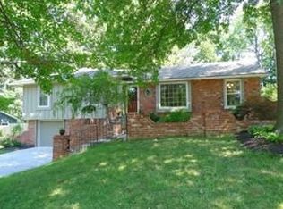 7218 W 54th St, Overland Park, KS 66202