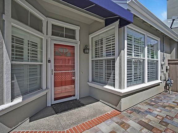 4th image of 713 Rosemary Clooney Court