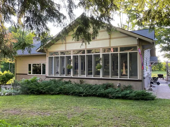 N15384 Black River Rd, Ironwood, MI 49938