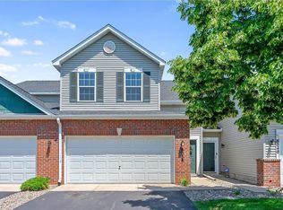 8038 Stratford Cir S, Shakopee, MN 55379