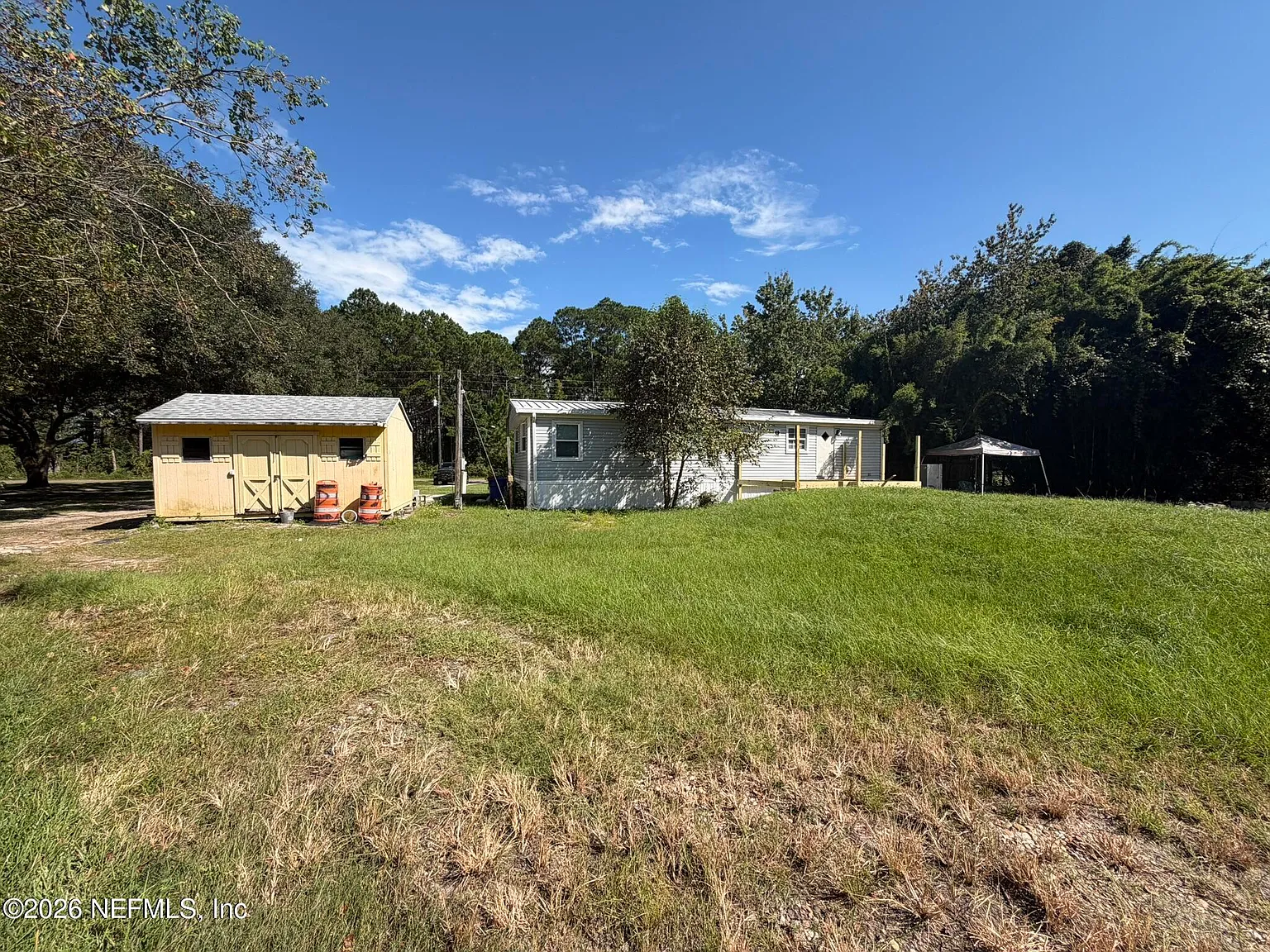 3 bed, 2.0 bath, 1152 sqft, $2,050 — Photo 4