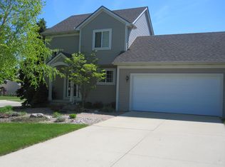 14171 Mulholland Dr, Bath, MI 48808