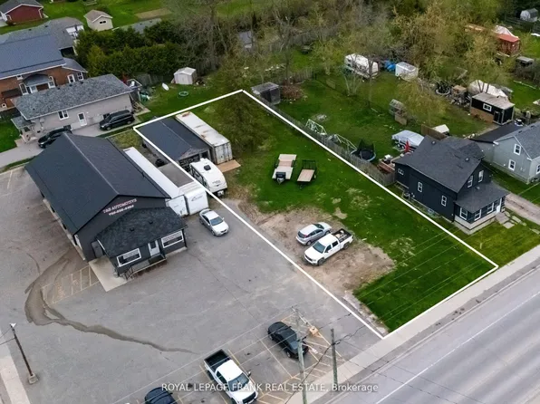 122 Queen St, Kawartha Lakes, ON K9V 1G9