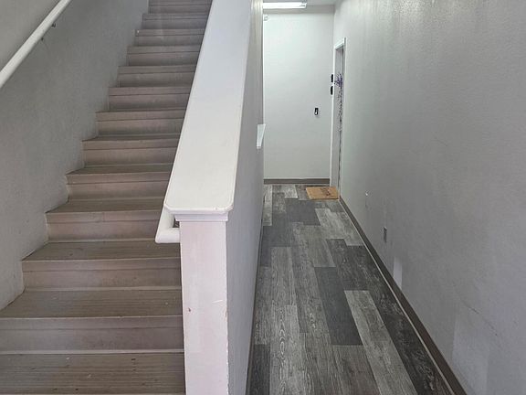 3rd image of 2958 Vineyards Parkway ## 24-4