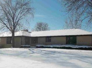 24177 W Meadow Ln, Grayslake, IL 60030