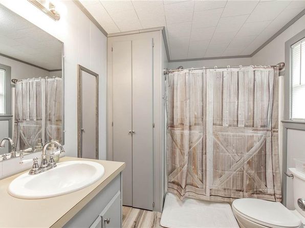 108 Arcement St, Montegut, LA 70377