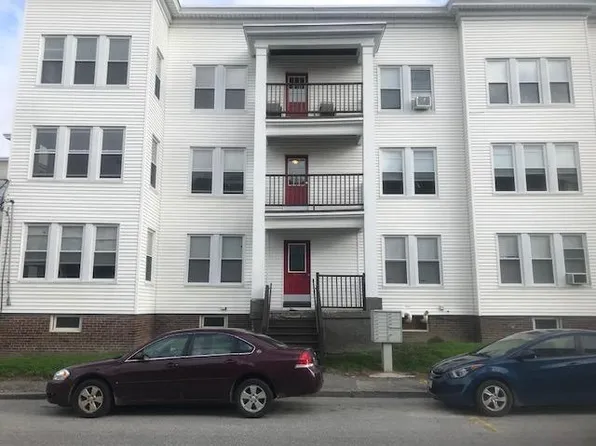 106 Walnut St #2, Lewiston, ME 04240