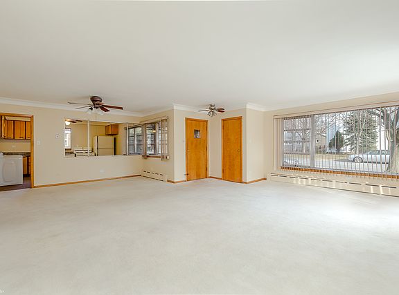 3rd image of 8758 S Talman Ave