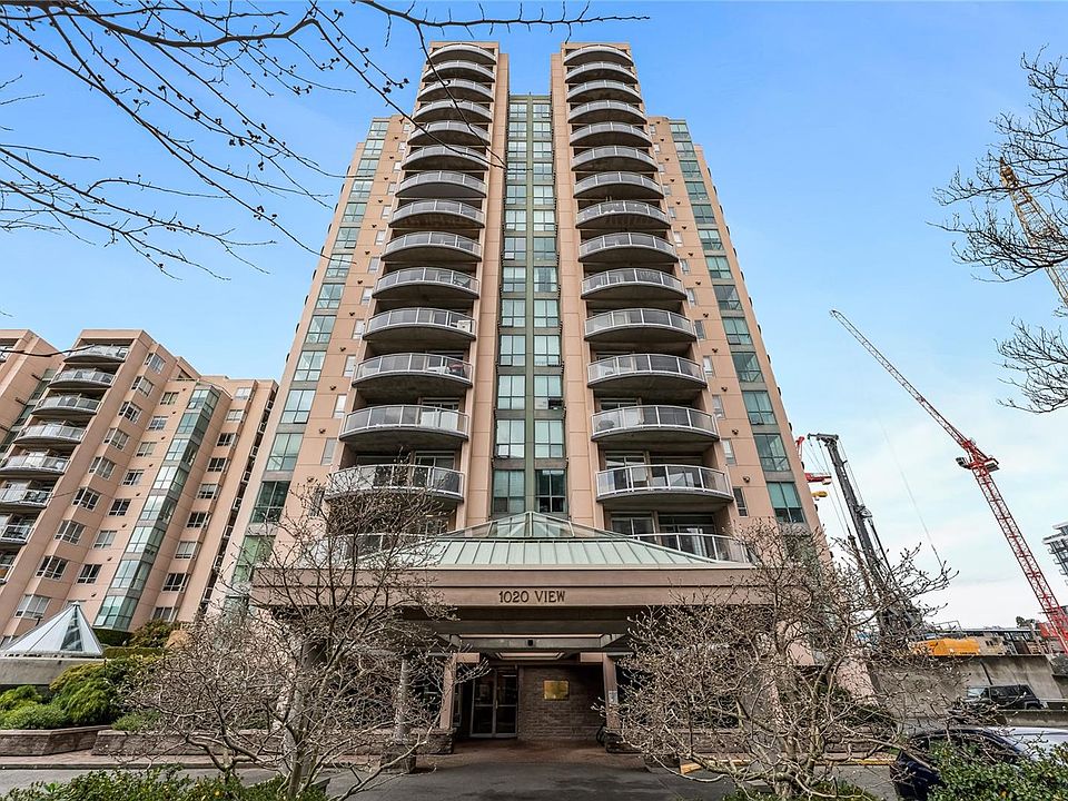 1st image of 1020 View St #1004