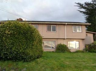 94258 2nd St, Gold Beach, OR 97444