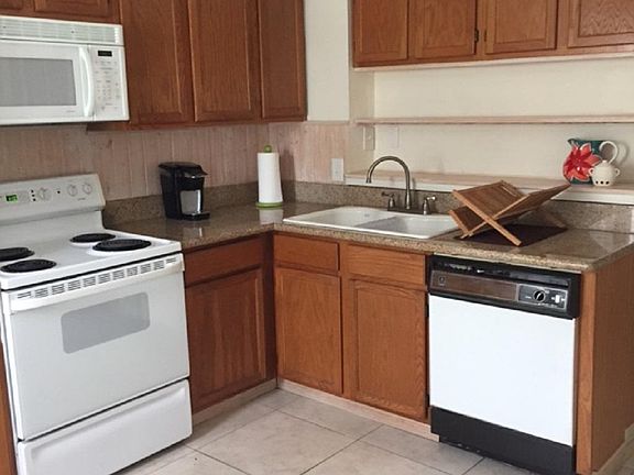 2nd image of 11330 Stratton Park Dr