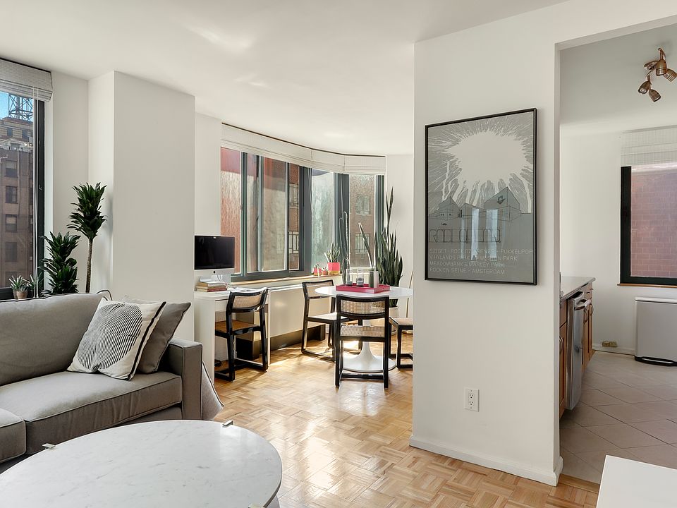1st image of 275 Greenwich St #5MS