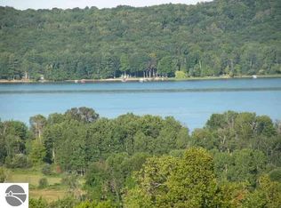 5970 Founders Rdg, Bellaire, MI 49615