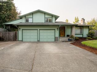 2495 Chuckanut St, Eugene, OR 97408