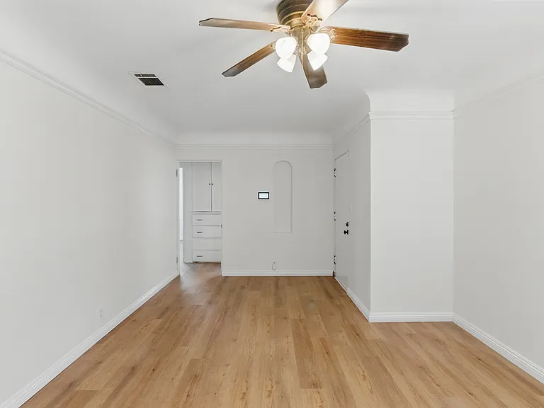 809 Water St — Photo 2