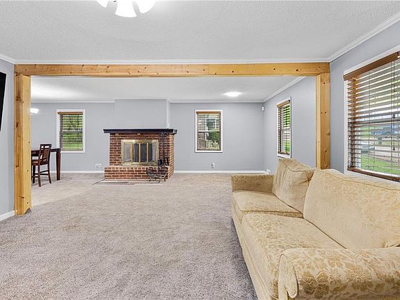 5th image of 5653 Sloan Ave