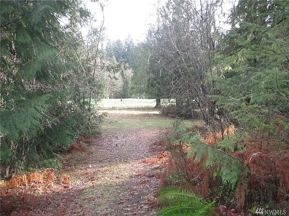 4th image of 181 N Duckabush Dr E