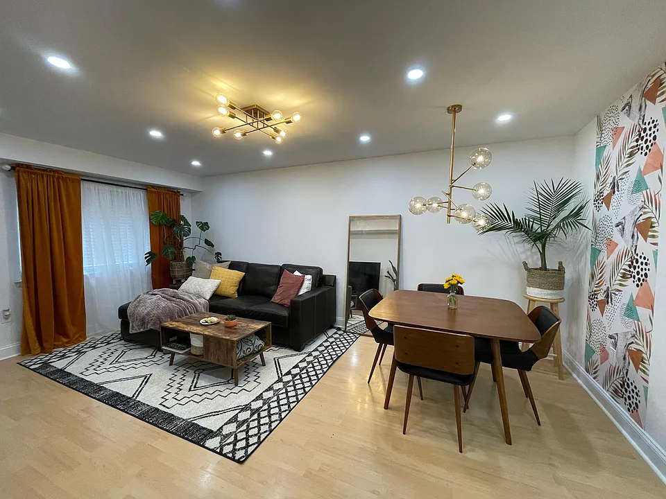 Living/Dining Room
