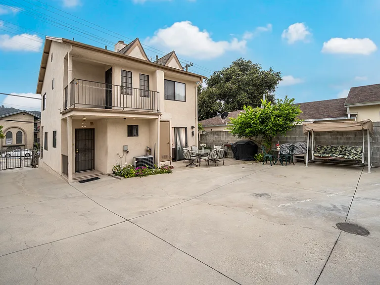 10060 Tujunga Canyon Blvd — Photo 25