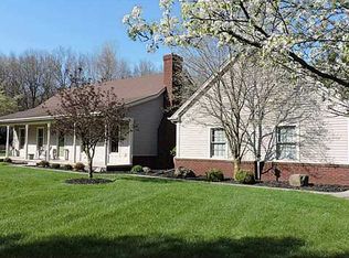 1251 Glen Mar Dr, Swanton, OH 43558