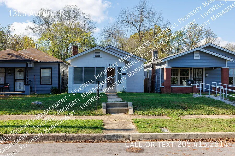 Cute 3 Bedroom Home in Fairfield — Photo 4
