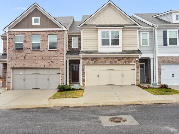 7641 Squire Ct, Fairburn, GA 30213