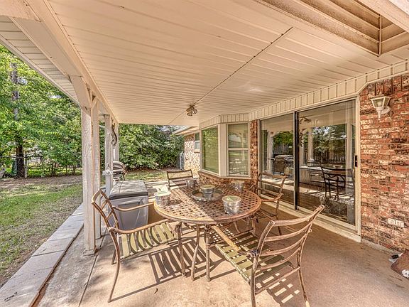 5th image of 2802 Michael Ln