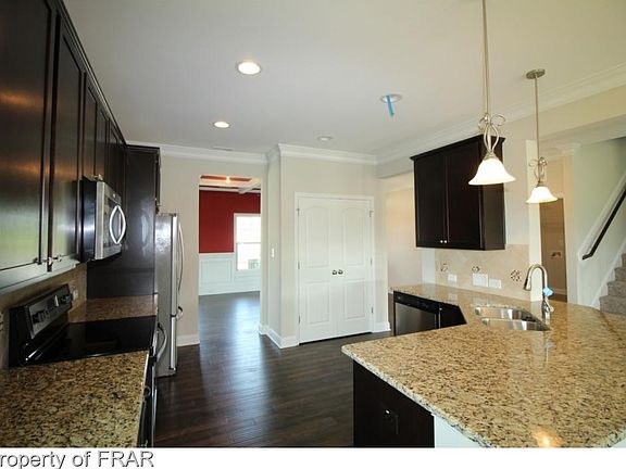 4th image of 1539 Vergeland Dr Lot 291