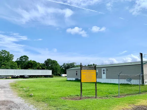 147 Riverview Dr, Patterson, LA 70392