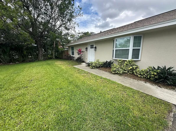 5418 23rd Ave SW, Naples, FL 34116