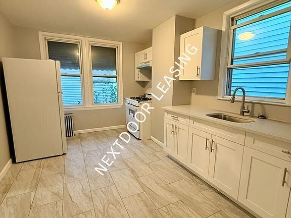 3rd image of 54 Rutgers Ave #2M