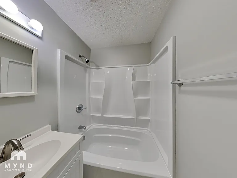 528 Efird St — Photo 23